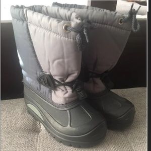 SOLD Boys snow boots